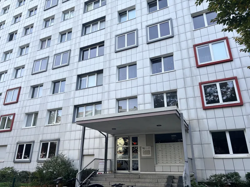 MIT WBS160-220! 3-Zimmer-Wohnung in Friedrichshain — photo 1
